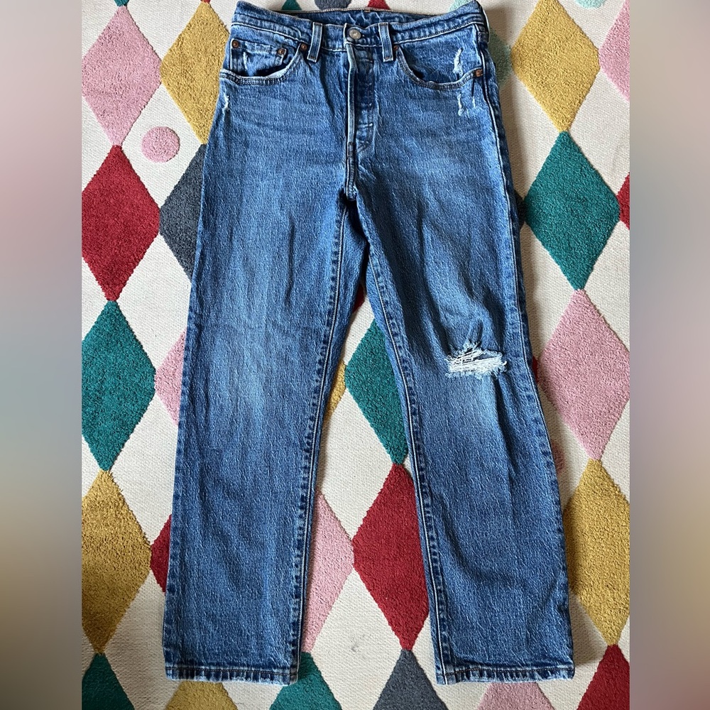 Levi's Women Distressed Indigo Straight Jeans